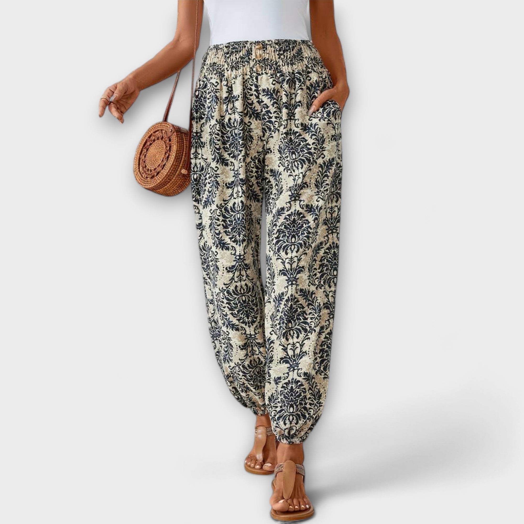 Écarlate - Pantalons avec des graphiques ethniques