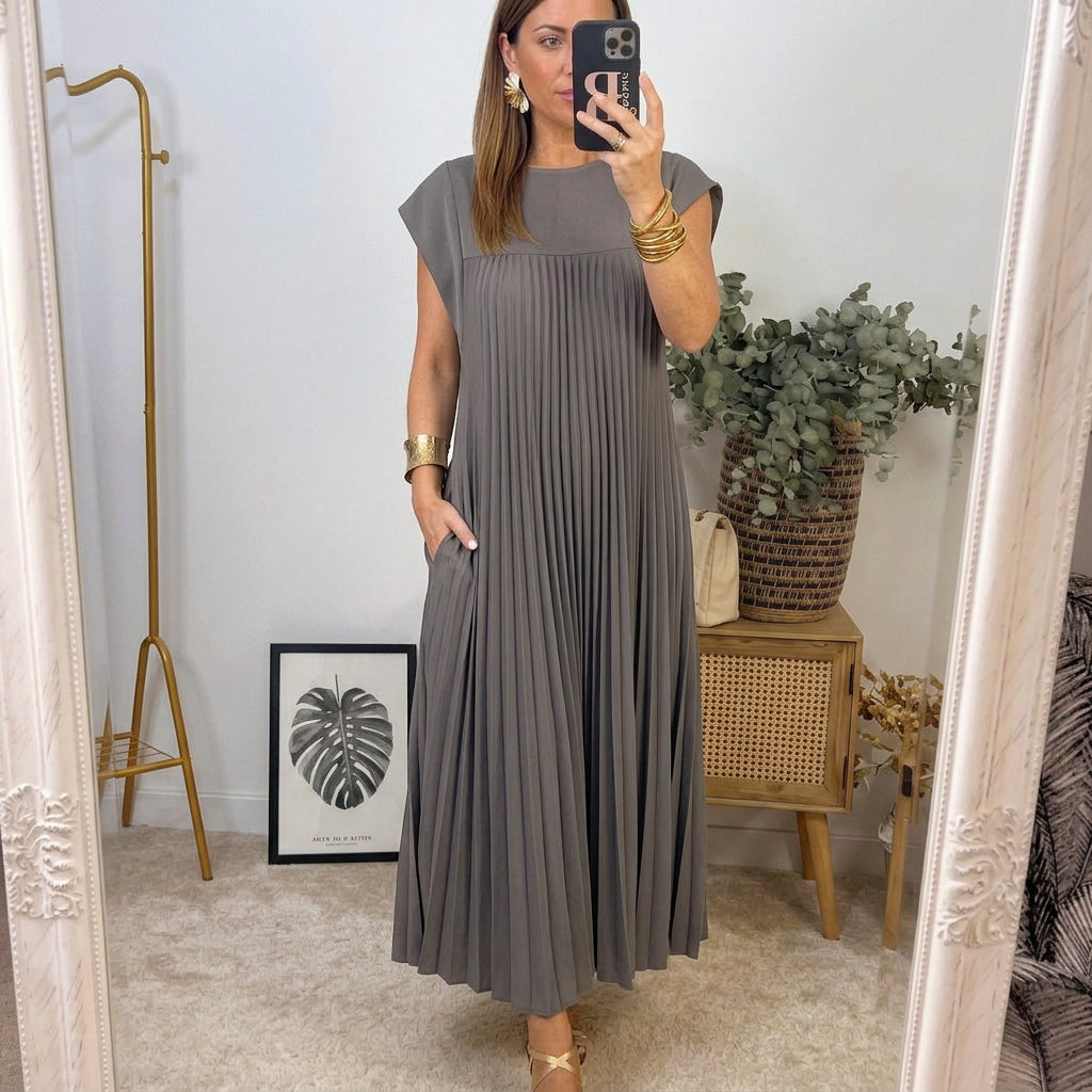 Anne - Robe de Confort Intemporelle